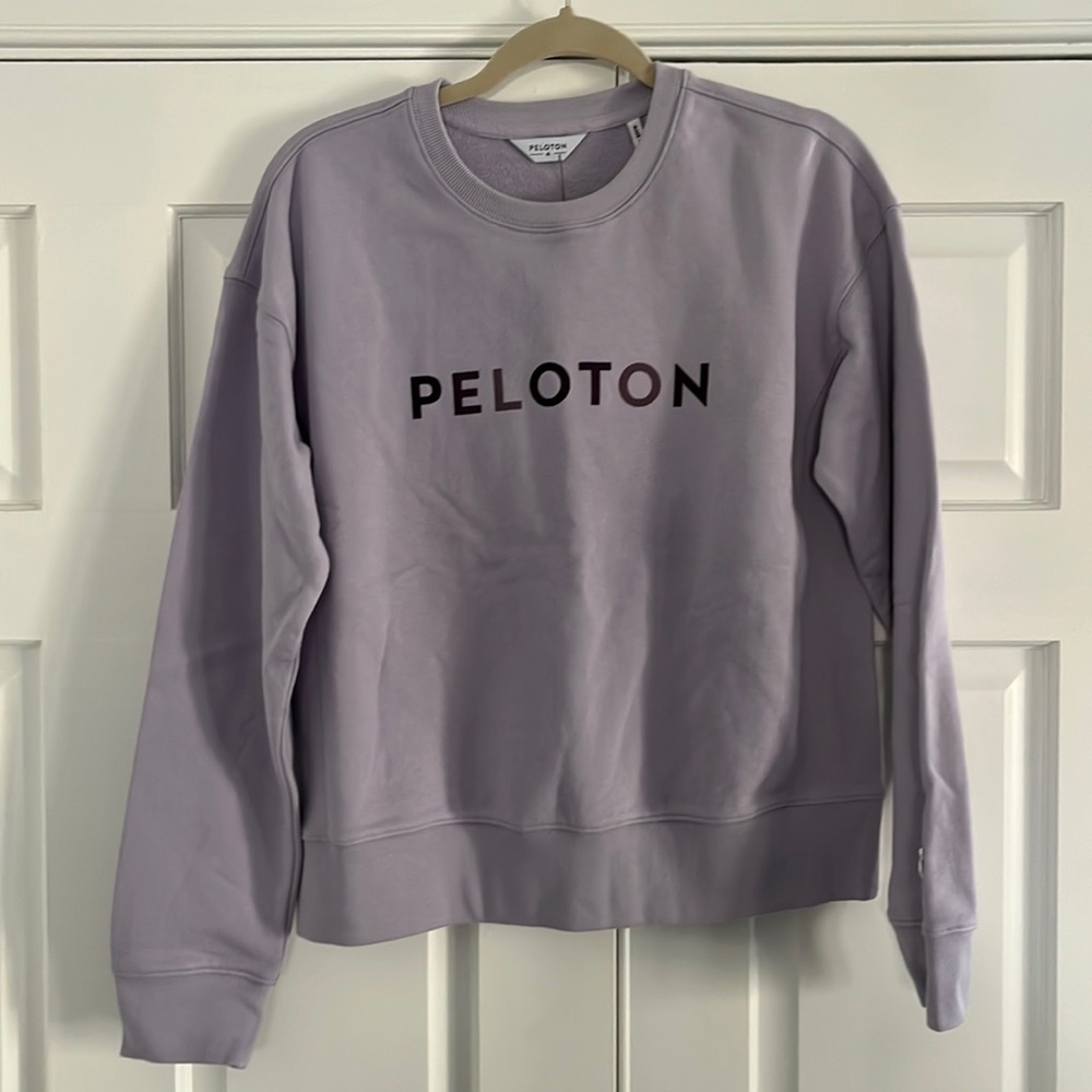 Peloton NWT size Medium Crewneck Pullover Sweatshirt